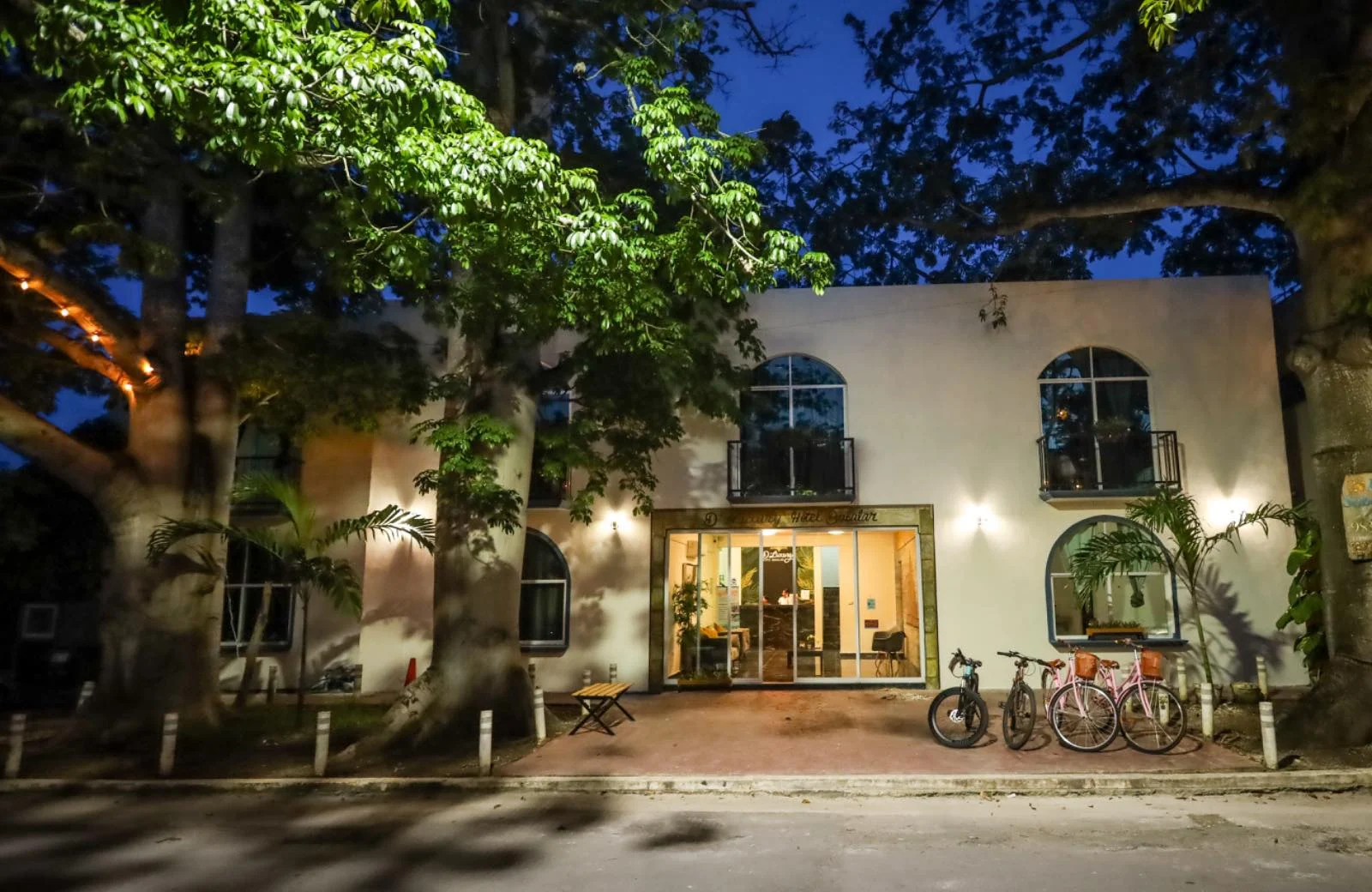 Fachada del hotel